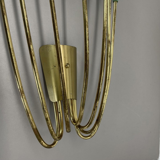 Image 1 of Nr.1 Große 54 cm große Wandleuchte aus Messing im Stil von Stilnovo, Italien, 1950er Jahre