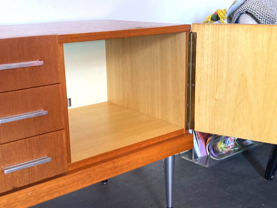 Image 1 of Teak-Sideboard aus der Mitte des Jahrhunderts