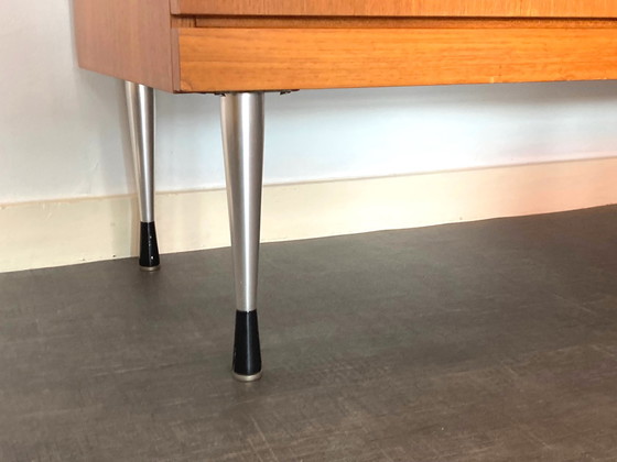 Image 1 of Teak-Sideboard aus der Mitte des Jahrhunderts