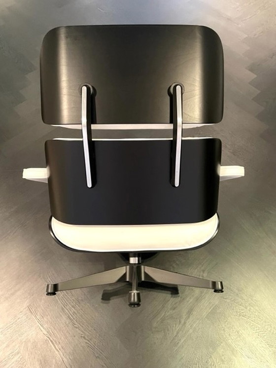 Image 1 of Vitra Eames Lounge Stuhl