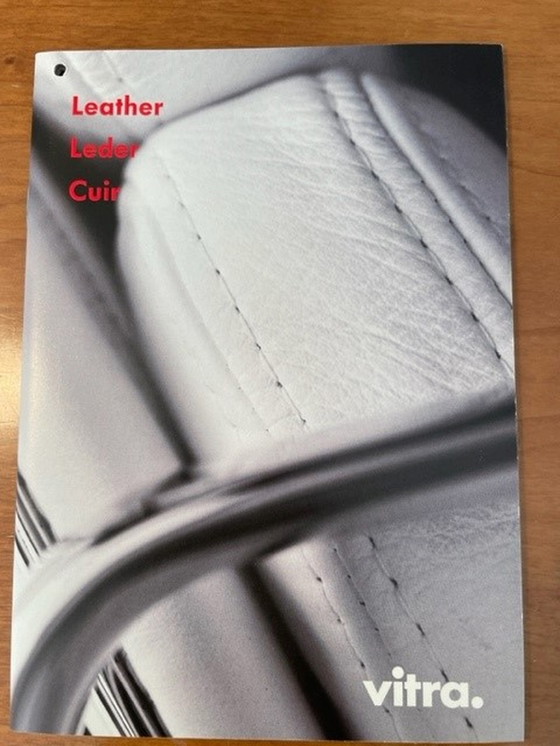 Image 1 of Vitra Eames Lounge Stuhl