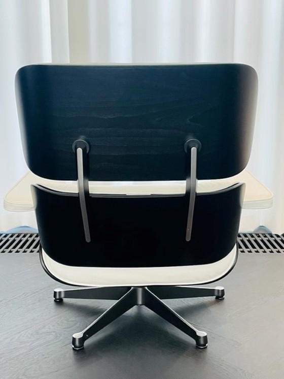 Image 1 of Vitra Eames Lounge Stuhl