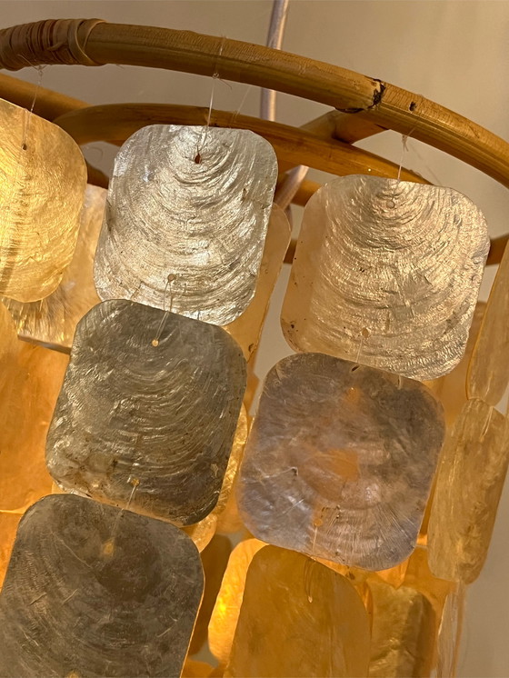 Image 1 of Capiz Muschel-Hängelampe, Muschel-Bambuslampe