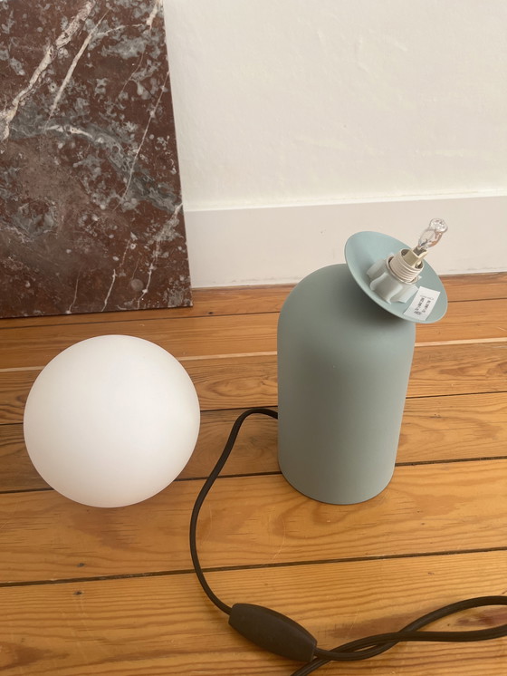 Image 1 of Fest Tischlampe / Schreibtischlampe