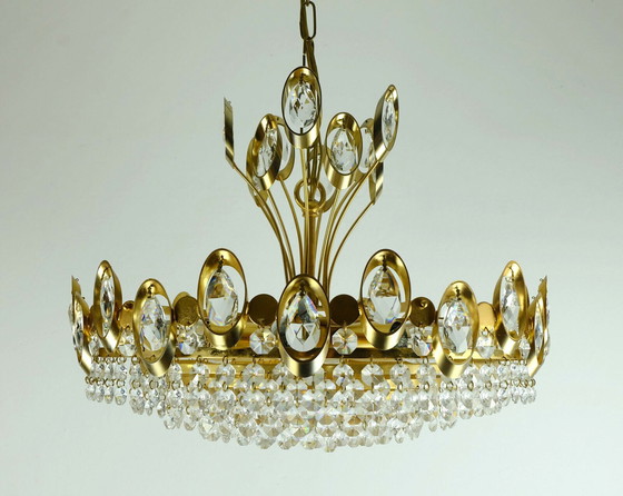 Image 1 of eleganter Pendelleuchter aus der mid century aus Palwa-Kristallglas und vergoldetem Messing