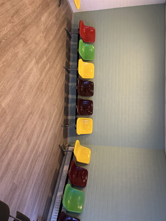 Image 1 of Artifort Spirit Bucket Chairs Zu Verkaufen