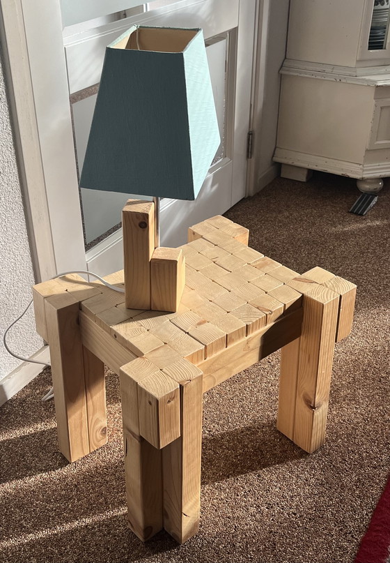 Image 1 of Design Beistelltisch + Lampe aus Kiefernholz