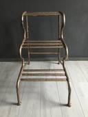 Alte Treppe aus Gusseisen Farbe Gold