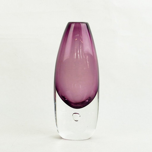 Skandinavische lila amethystfarbene Sommerso-Vase von Ernest Gordon für Afors, Schweden 1960er Jahre