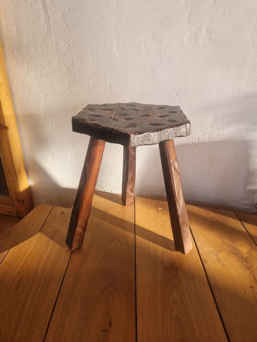 Brutalistischer spanischer Melkschemel im Vintage-Stil