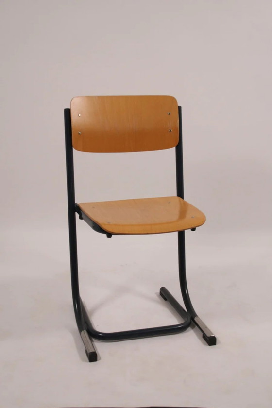 Image 1 of Vintage Schulstuhl Prehiskaaf Metall & Holz, stapelbar 1970er
