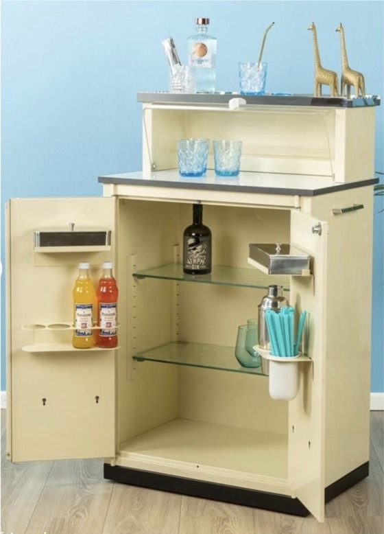 Image 1 of Vintage Spirituosenschrank / Apothekenschrank