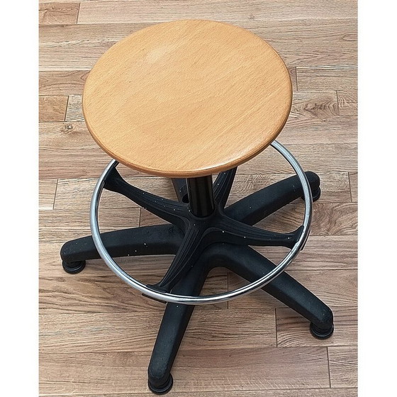 Image 1 of Vintage-Laborhocker