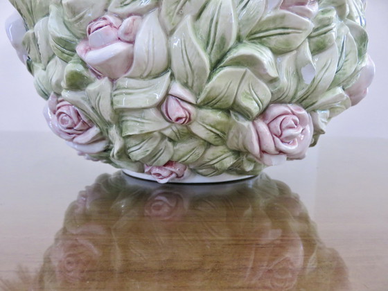 Image 1 of Vase aus Barbotine mit Blumenmotiv, Rosenmassiv, 1960