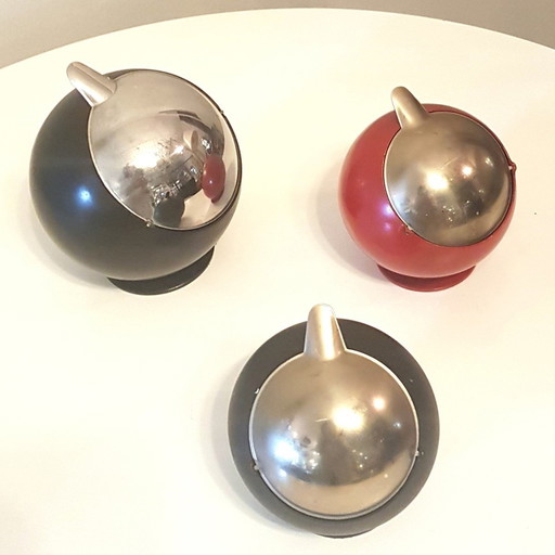 3X Metall-Aschenbecher von Quist Präsente, 1970S