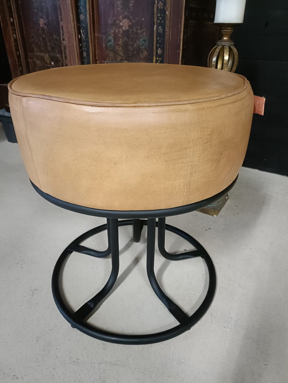 Image 1 of Nano-Leder-Fußhocker