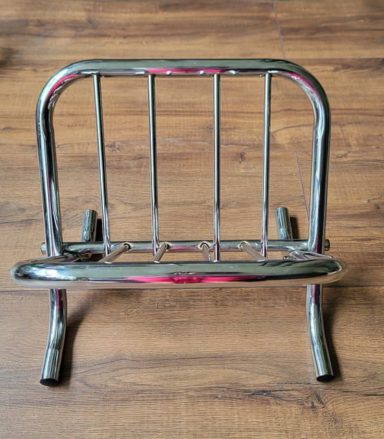 Image 1 of Rohrrahmen Bauhaus-Stil Magazin Rack aus den 60er / 70er Jahren.