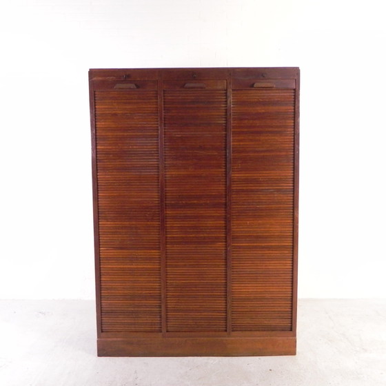 Image 1 of Rollladenschrank aus Eiche mit 3 Rollläden, 180 cm hoch