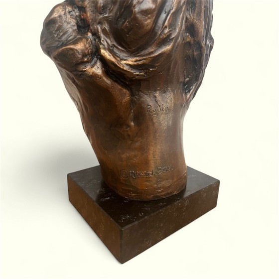 Image 1 of Beeindruckende markierte weibliche Büste mit Marmorsockel