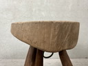 Alter Holzhocker - Stativ