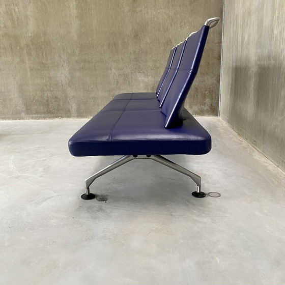 Image 1 of Vitra Area Sofa - Die zeitlose Pracht von Antonio Citterio in violettem Leder