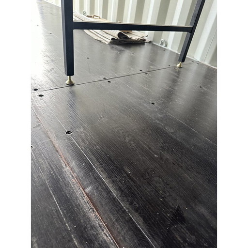 Alter Besprechungstisch, 1950