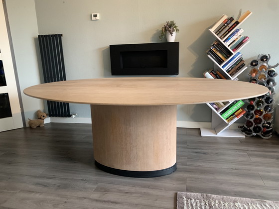 Image 1 of Arco Spazio Ellipse Tisch