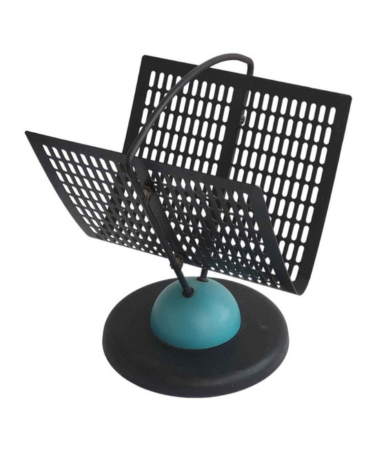 Image 1 of Zeitschriftenhalter aus perforiertem Metall