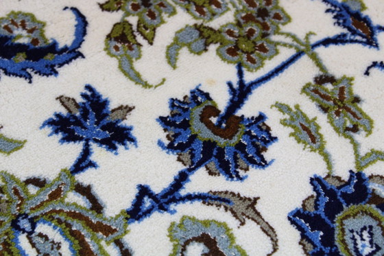 Image 1 of Original Isfahan Sehr Feiner Perserteppich Mit Seide Kette 433 X 252 Cm  