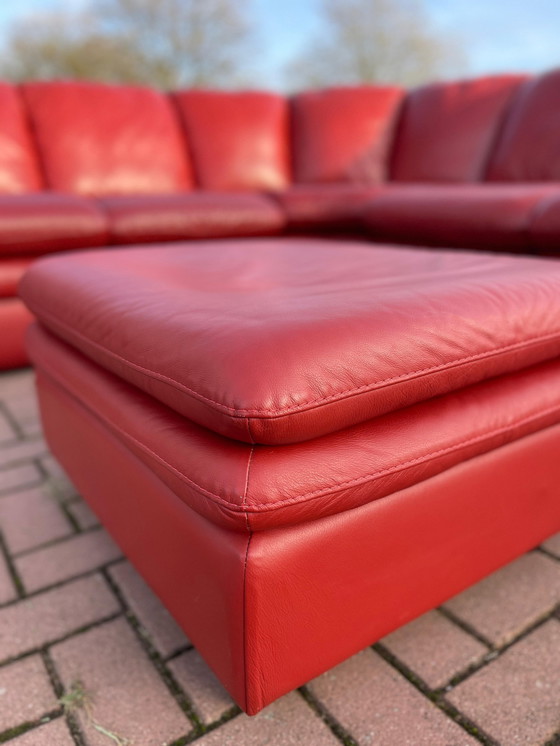 Image 1 of Schönes Natuzzi Rotes Leder Ecksofa mit Ottomane