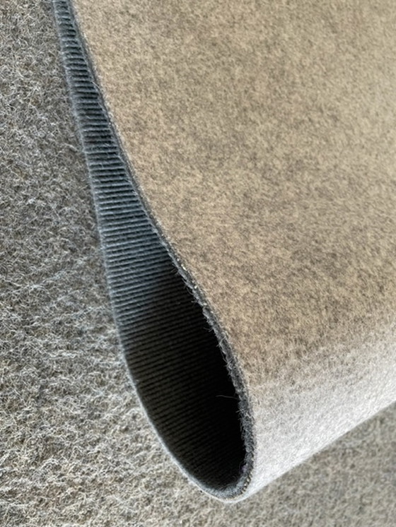 Image 1 of Tretford Interart-Teppich