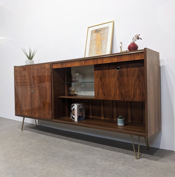 Image 1 of Sideboard aus lackiertem Wurzelnussbaum