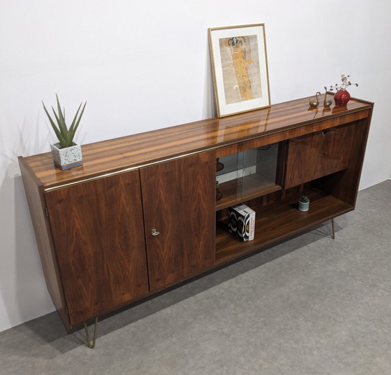 Image 1 of Sideboard aus lackiertem Wurzelnussbaum