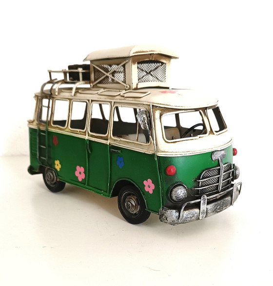 Image 1 of Volkswagen Bus Retro Modellauto
