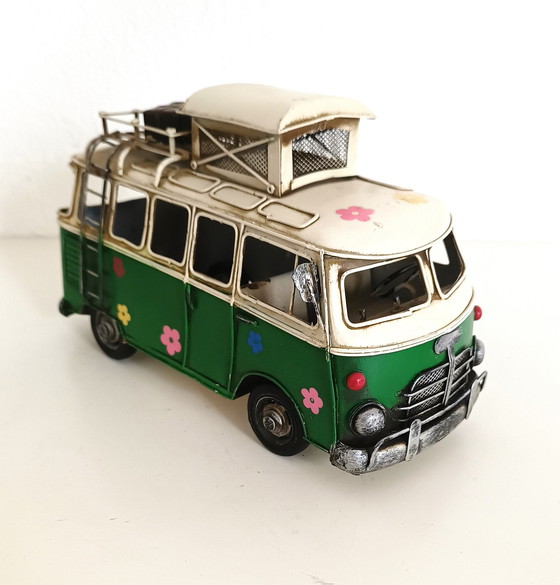 Image 1 of Volkswagen Bus Retro Modellauto