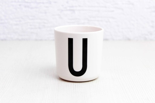 Becher von Design Letters Arne Jacobsen