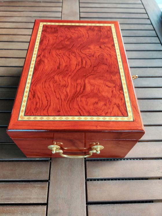 Image 1 of Lackierter Humidor