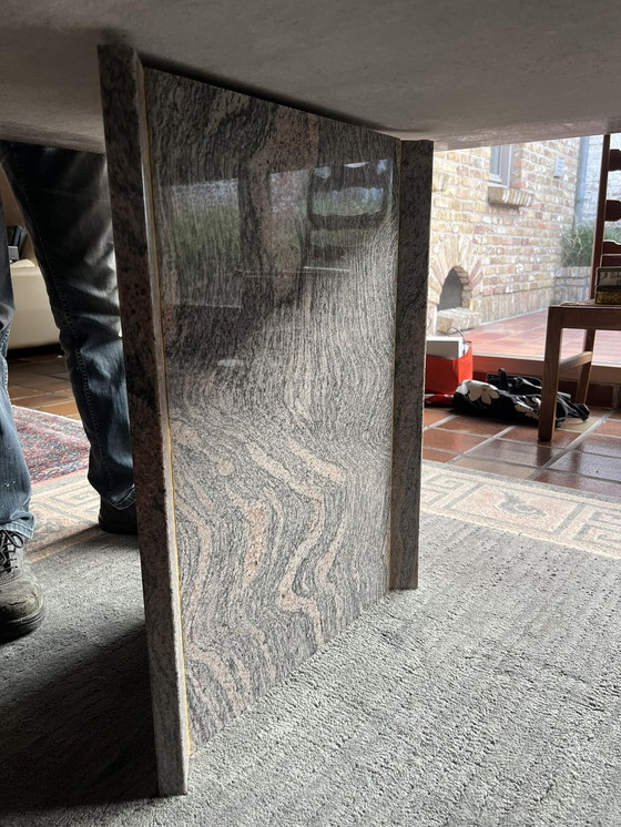 Image 1 of Esstisch aus Granit