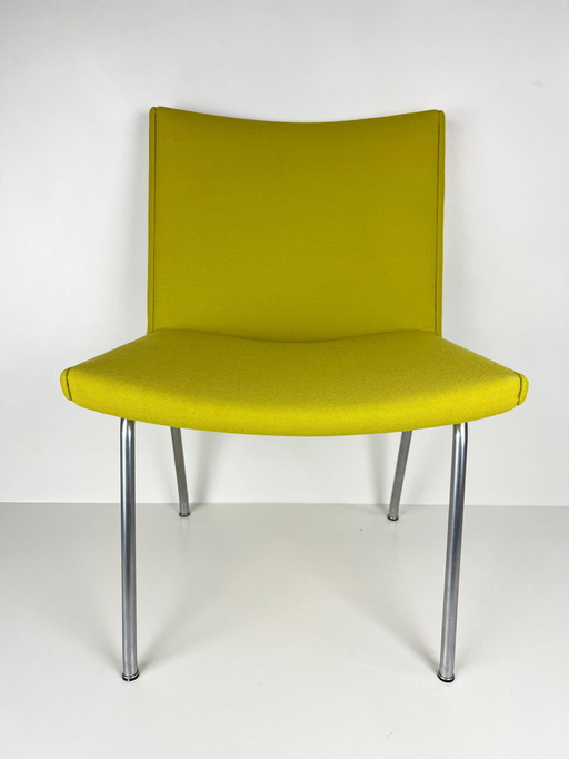 AP 40 Flughafenstuhl von Hans J. Wegner für A. P. Stolen, 1960