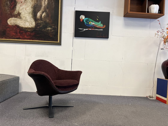 Image 1 of Label Seat 24 Niedriger Drehsessel