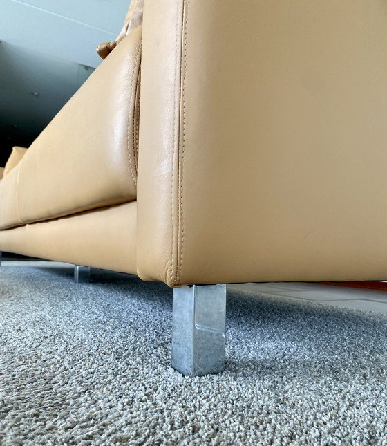 Image 1 of Montel Bank