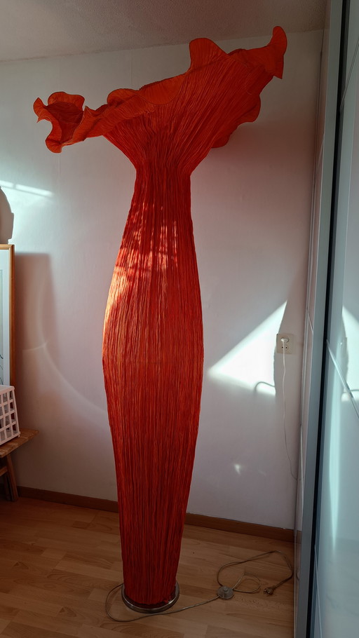 Ayala Serfaty Stehlampe