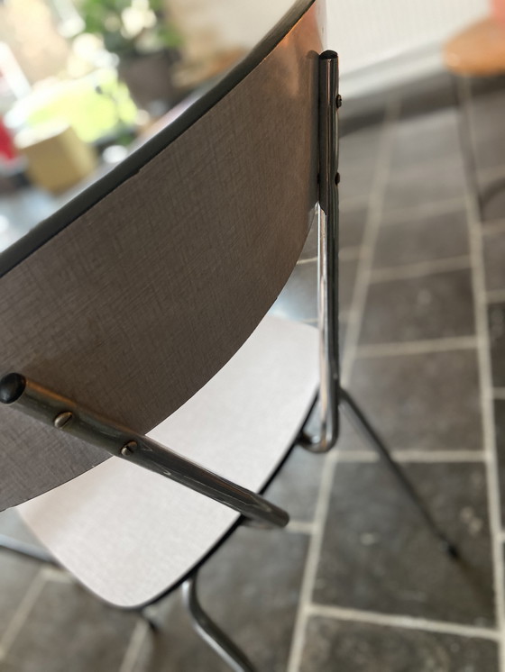 Image 1 of Satz von 3 Formica Stühlen mit Chrom in schönem Zustand. 1960s.