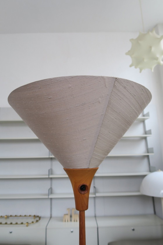 Image 1 of Seltene Stehlampe in Teakholz aus Dyrlund, Dänemark, 70S