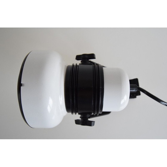 Image 1 of Vintage Wandlampe aus lackiertem Metall und Kunststoff, Ungarn 1970