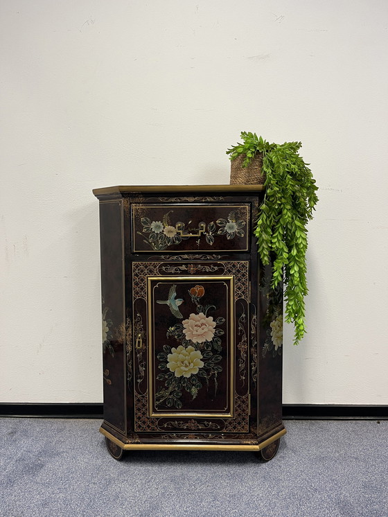 Image 1 of Chinesisches Kabinett