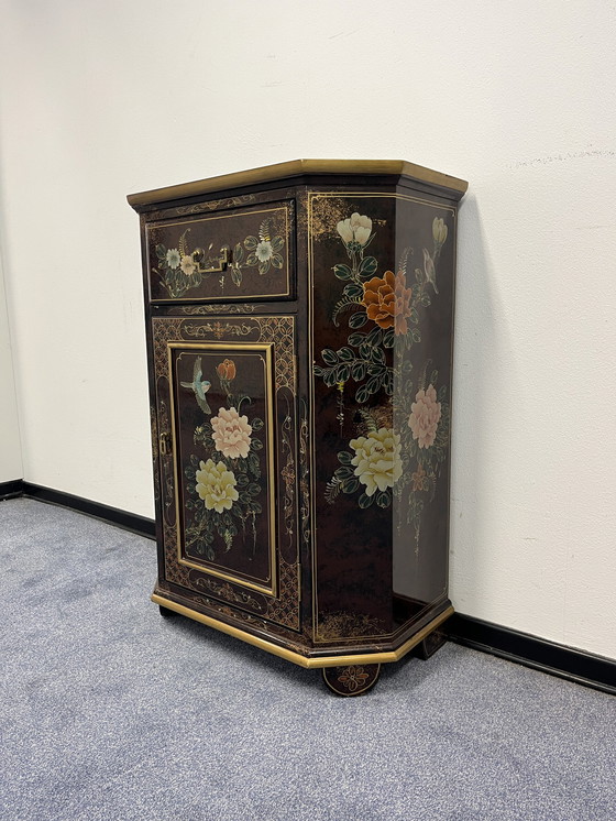 Image 1 of Chinesisches Kabinett