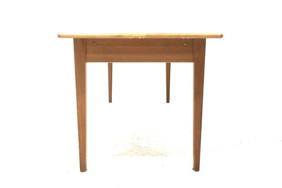 Image 1 of  Skandinavischer Couchtisch aus Eiche, Schweden 1960