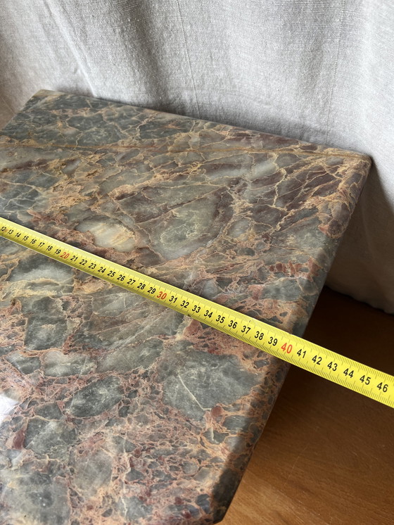 Image 1 of Vintage Beistelltisch aus rosa-grauem Marmor