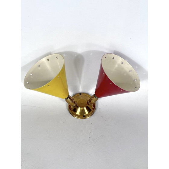Image 1 of Italienische Doppelkegel-Wandlampe aus Messing, 1950er Jahre